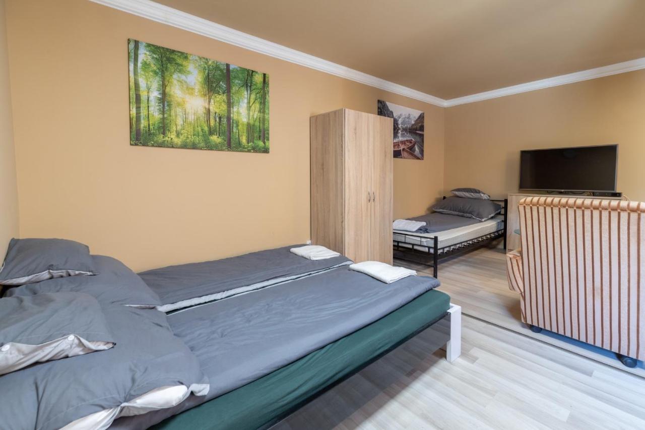 Ferienwohnung Ivanhoe Apartman Nyírbátor Exterior foto